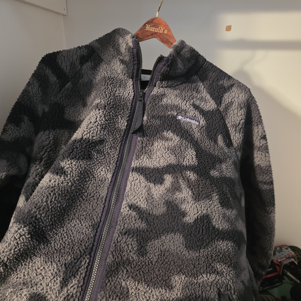 Columbia womens Black and Gray Fleece Jacket